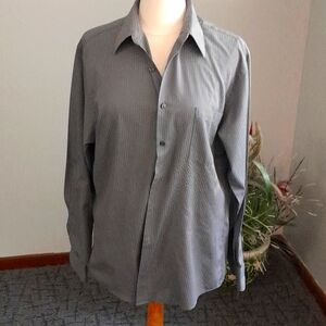 Van Heusen Satan Fitted Dress Shirt
